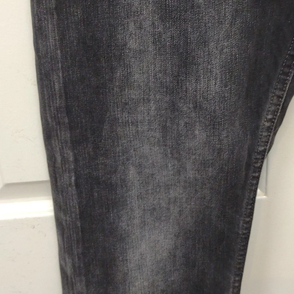 Levi's Men's 522 Black Label Washed Black Distressed Straight Stretch Jeans
